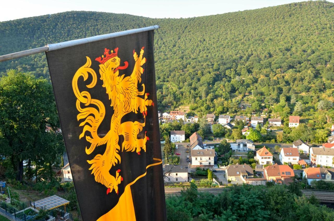 Ferienwohnung Uhuherz Neustadt an der Weinstrasse Bagian luar foto